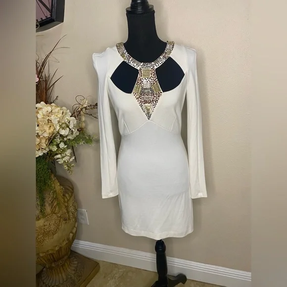 Venus Beaded Goddess Style White Dress! Size 2 - Picture 1 of 7